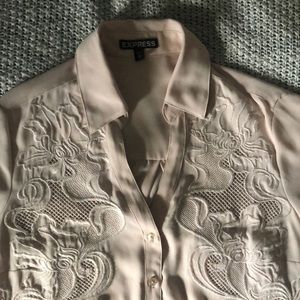 EXPRESS - blush button up